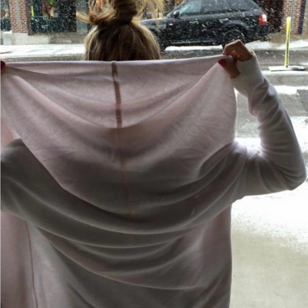 🍋Lululemon pale pink sweater - Picture 2 of 7